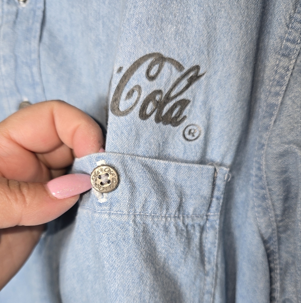 Coca Cola Men's 100% Cotton Blue Denim Shirt Size:L - Picture 4 of 10